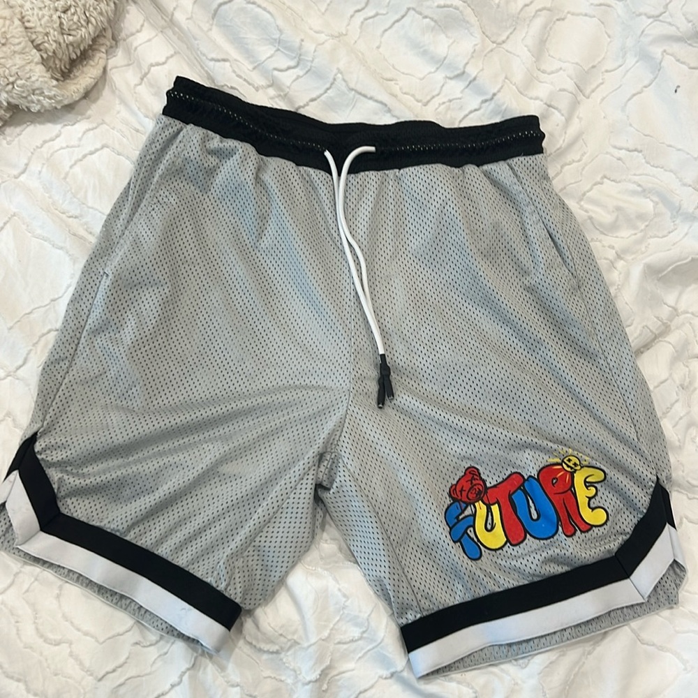 Men’s medium future shorts